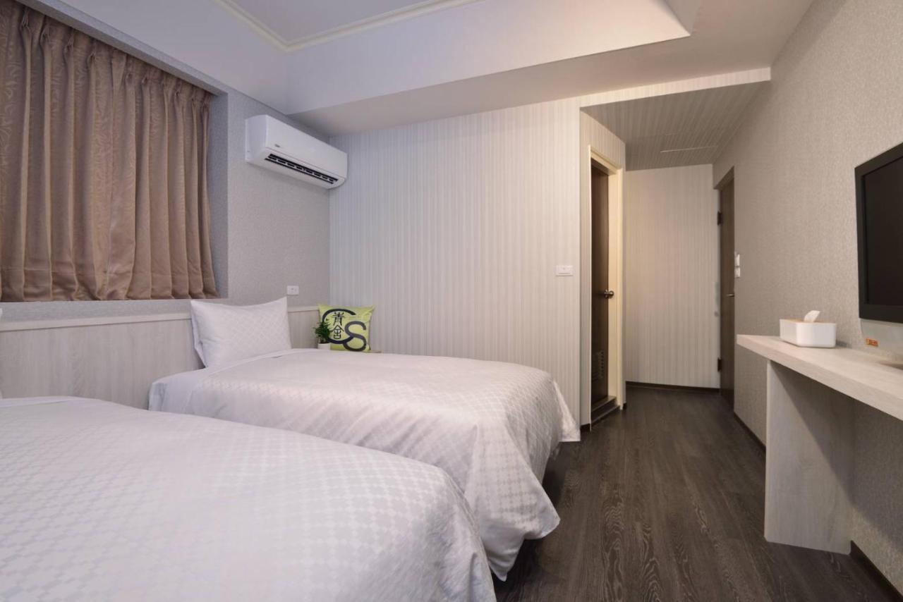 Ching She Hotel Тайнань Екстер'єр фото